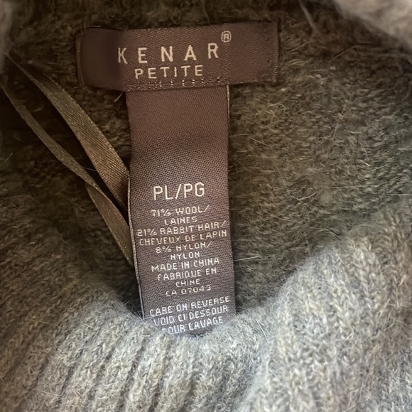 Kenar Petite 71% wool 21% rabbit hair knitted Sweater with Kimono Sleeves - Picture 3 of 4
